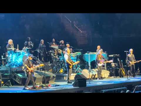 On the Streets of Minneapolis  Bruce Springsteen at PPG Paints Arena - Pittsburgh, PA May 19, 2026