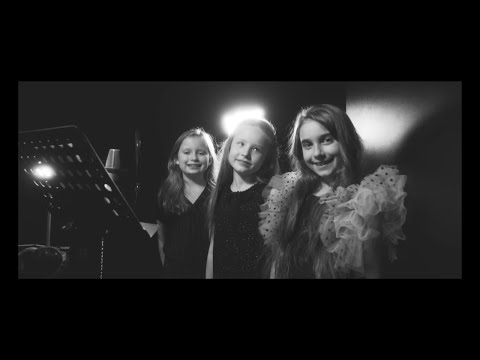 JAGODOWY RÓŻ  "Opowiadaj mi tak"  Zbigniew Wodecki,   DEBIUTY 2022  "W HOŁDZIE ARTYSTOM”  DK Świt