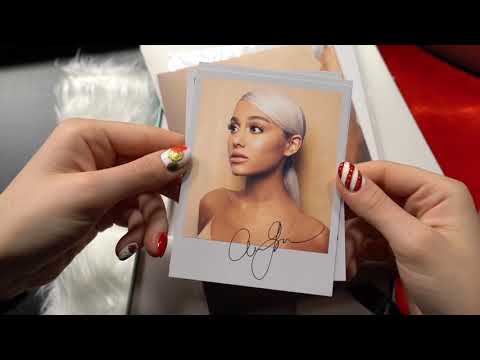 download lagu mp3 mp4 Ariana Grande Cloud Fan Box, download lagu Ariana Grande Cloud Fan Box gratis, unduh video klip Ariana Grande Cloud Fan Box