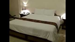 preview picture of video 'Hotel Room Spa and health Resort fitness bootcamp vacation Thailand'