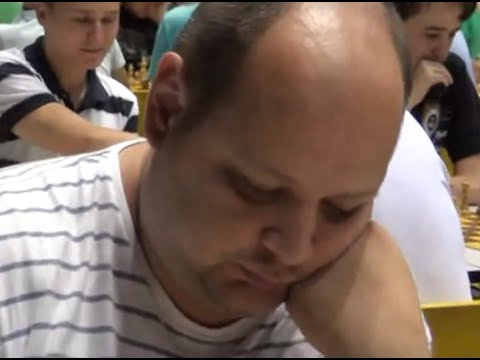 Q2  9.1.GM Maxim TUROV  - IM Igor MALAKHOV  1 - 0