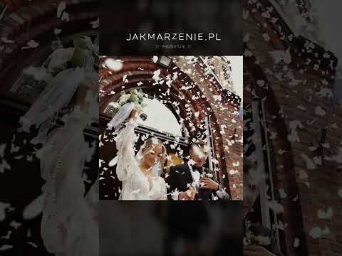 Wyjście z kościoła- konfetti