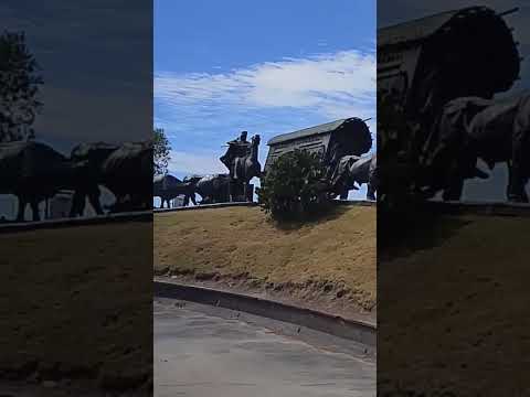 Monumento a la carreta ubicada en el parque José Batlle y Ordóñez en  Montevideo Uruguay #caballos