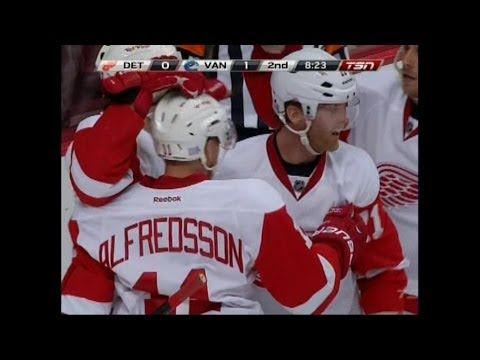 13/14 RS: Det @ Van Highlights - 10/30/13