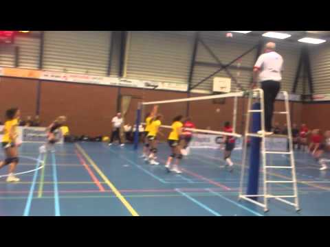 Tornado dames 1 - Krekkers dames 1