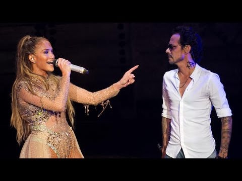 Jennifer Lopez & Marc Anthony "Olvidame y Pega la Vuelta" Live Perform At Dominican Republic 2017
