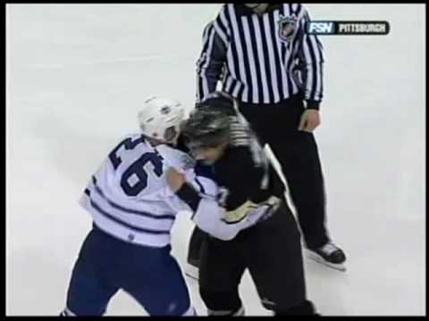 Ben Ondrus vs Jarkko Ruutu Dec 29, 2006