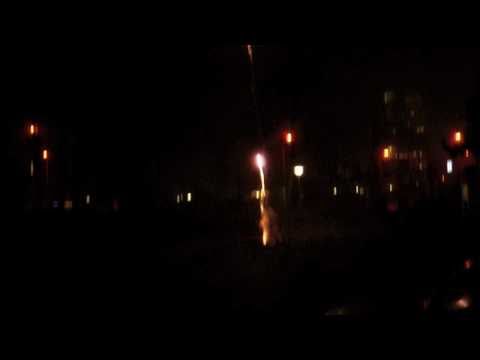 Schreeuwerige Schreeuwlelijk (www.vuurwerkbieb.nl)