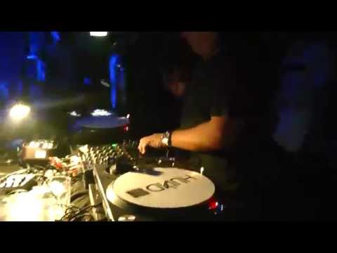 dj RALF plays PARTY NON STOP (Pirupa) @ HUND underground music mvmnt VICENZA ITA 16.03.2012