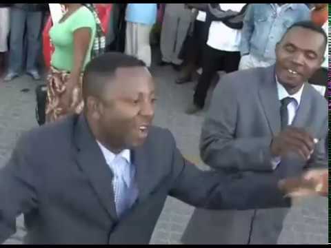 UNGAHELIMBILU    GENERAL MUZKA VS PENSELE