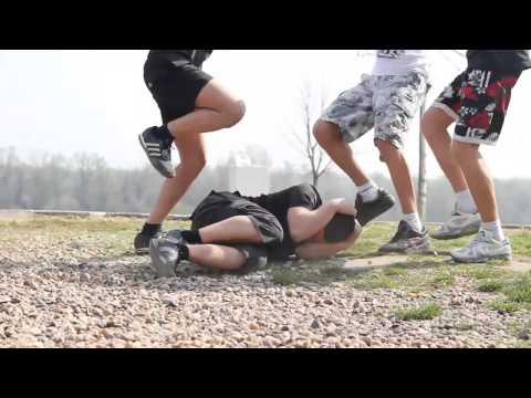 Roman - Zivot Mi Dodje ( OFFICIAL VIDEO )