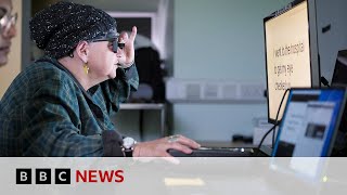 Download lagu Life-changing eye implant helps blind patients read again | BBC News mp3 Download lagu Life-changing eye implant helps blind patients read again | BBC News mp3