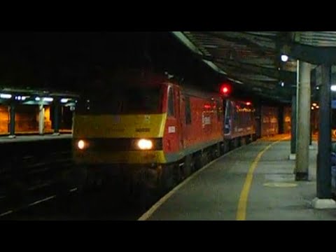 DB 90036 and 90024 arrive at Carlisle