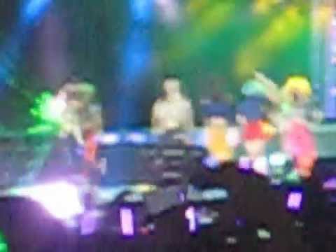 DKFC in Manila - GIRLS GENERATION - I Got a Boy