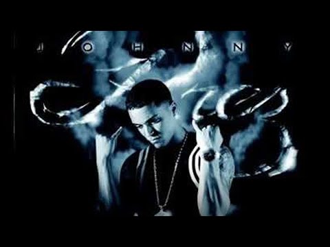 Johnny Prez - Chica Plástica ft. Yaga, Mackie & Pedro [Lyric Video]