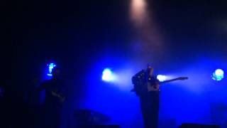 Anna Calvi: "Cry" at Brighton Dome 2015