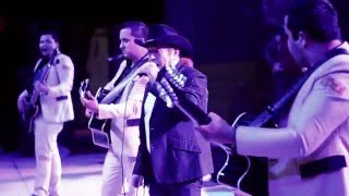 Miguel Y Miguel - Amarga Derrota (En Vivo)