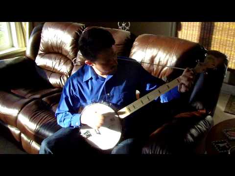 Sean Francis Conway playing his Deering 5 string Goodtime Banjo
