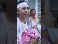 Ai Cũng Khóc Vợ ôm Con Mới Sinh Tiễn Chồng