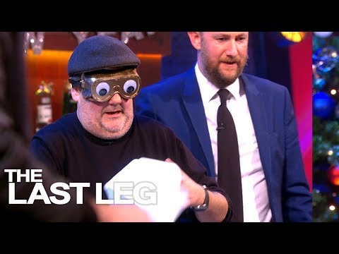 Sara Pascoe, Tom Davis and Johnny Vegas Play Alex Horne’s Loo Roll Game | The Last Leg of the Year