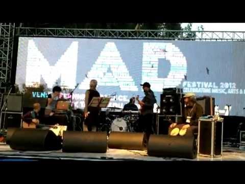 Swunk by Skinny Alley @ The M.A.D Festival 2012, Ooty, India