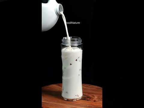 Cadbury Flakes Milkshake  #asmr #milkshakelovers #chocolate