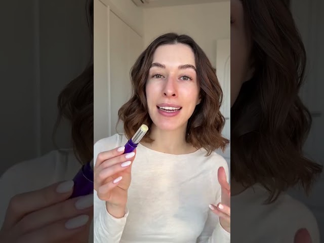 Vídeo relacionado con Clinique - Suero corrector de granos y líneas anti blemish