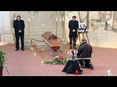 Czechs pay tribute to 'Velvet Revolution' leader Havel