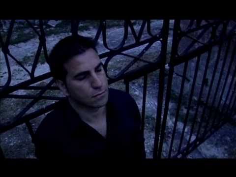 "Via" - video ufficiale di Enzo Latanza.