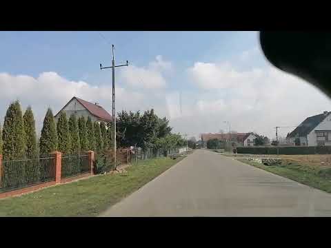 Łagiewniki, zabudowania obok DK 8 pomiędzy Łagiewnikami i Jordanowem Śląskim VID 20240304 125313