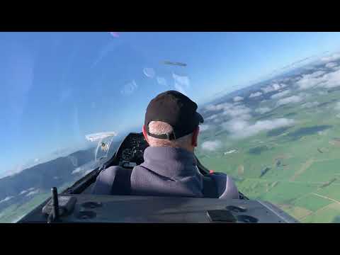 Glider aerobatics from the back seat