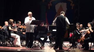 preview picture of video 'Edgar Gourmeitte y la Orquesta de Cámara de la UCLA: La Barca'