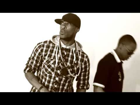 **EXCLUSIVE** THE MAN OF THE MOMENT "DIZ DANGLEZ" GOES IN QUICK FREESTYLE