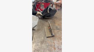 Machine à souder Lincoln Idealarc DC 600 à vendre - Image 4 | Machineryline MA Machine à souder Lincoln Idealarc DC 600 | Image 4 - Machineryline