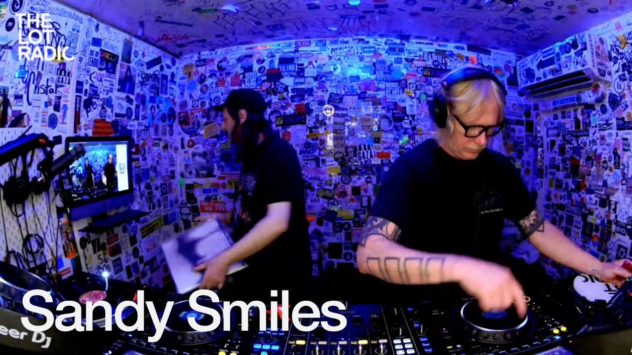 Sandy Smiles - TheLotRadio
