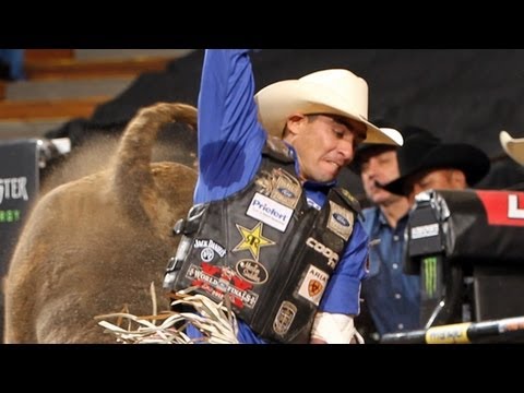 Renato Nunes 88.5 points on Hou's Back (PBR)