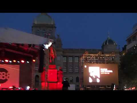 KONCERT '68 VOJTĚCH DYK - Lady Carneval (KAREL GOTT)