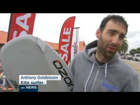 Waste closes Melbourne beaches