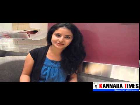 Mumbai Actress SULAGNA CHATTERJEE wishing KANNADA TIMES Magazine Hindi Clip