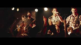 Just Friends - Jonas Brothers (Live Happiness Continues)