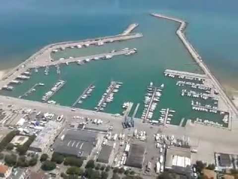 Giulianova - A bordo dell'idrovolante