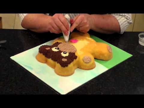 download lagu mp3 mp4 How To Decorate A Bear Cake, download lagu How To Decorate A Bear Cake gratis, unduh video klip How To Decorate A Bear Cake