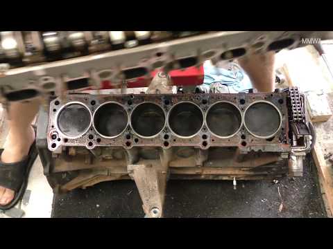 300,000Km+ Mercedes M104.980 - I Remove The Cylinder Head