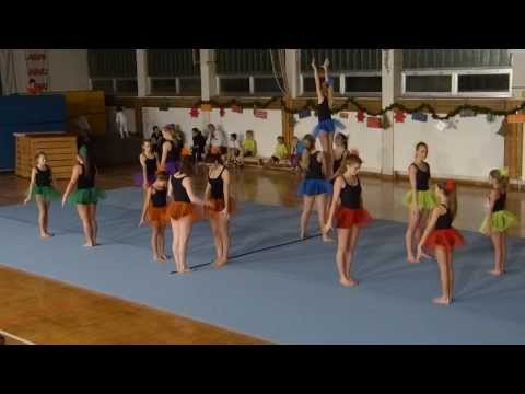 Sportakrobatik Show - Leistungsgruppe - VGT Weihnachtsturnen 2013