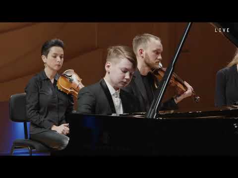 Mozart: Piano concerto KV 414, 1. Allegro - Stefan Ilves (11 years old)