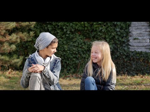 Honza Grebík - Honza Grebík - Svět za oponou (Official 4K)