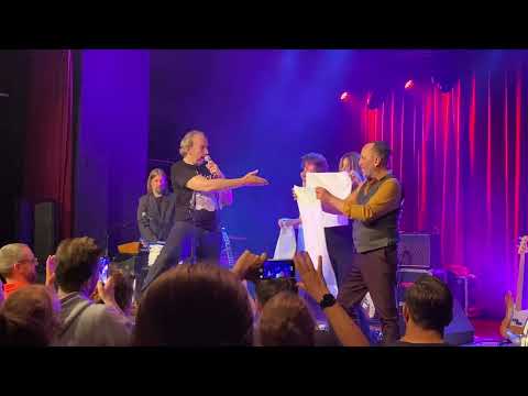 Olli Schulz beschimpft Publikum und bricht Konzert ab. Linden Park Potsdam 08.07.2022 - ganzes Video