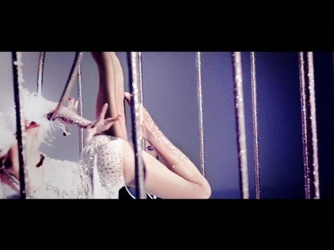 Taham - The Distance (Ft.Layla) Official Music Video HD