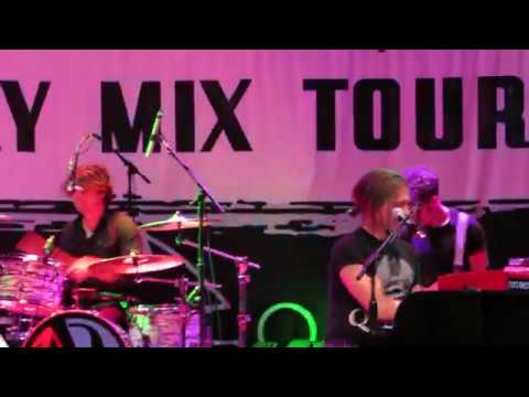 Hanson - What Christmas Means to Me - Cleveland