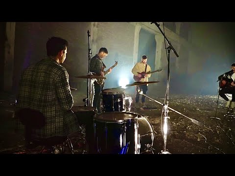 Nu Există Cruce Fără Iesle | MANOVERBOARD